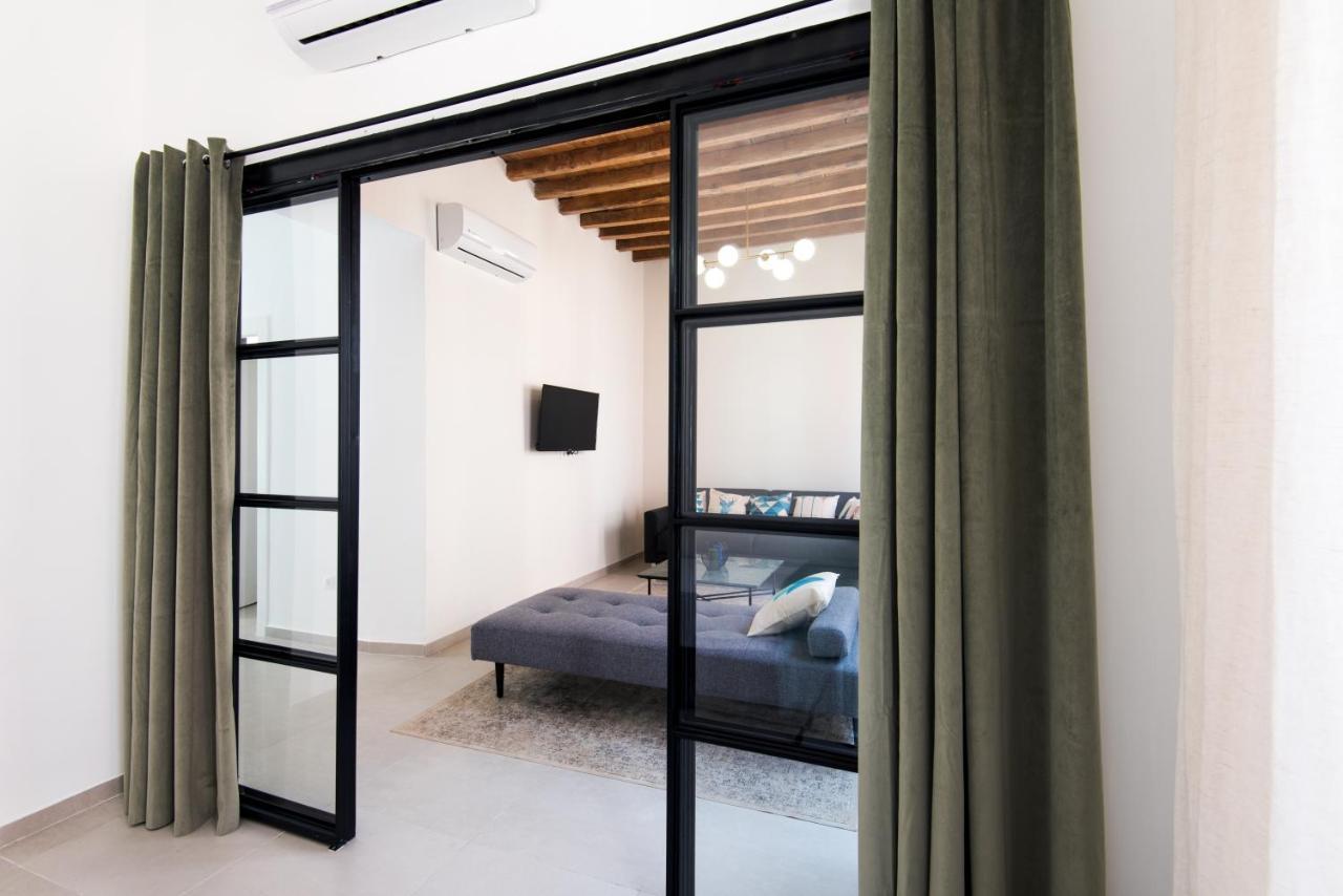 Malaga Tour Apartment- Elegance & Confort In The Historic Center エクステリア 写真