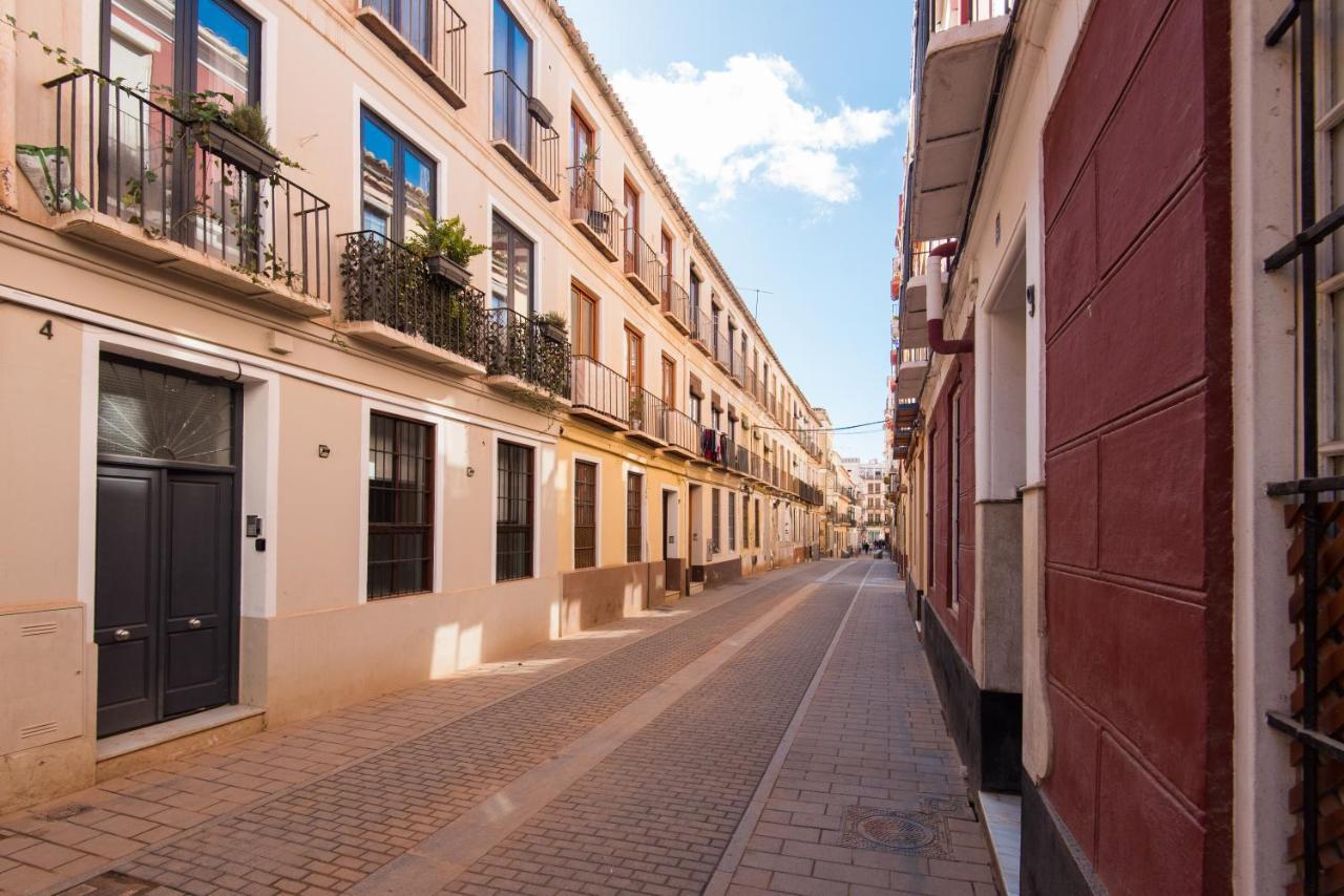 Malaga Tour Apartment- Elegance & Confort In The Historic Center エクステリア 写真